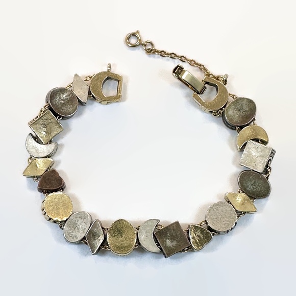 Vintage Slide Bracelet: Victorian Revival Canterbury Sweet Romance - Picture 3 of 4